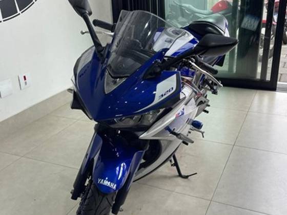 YAMAHA YZF R3 YAMAHA YZF R3
